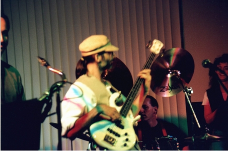 Rare footage of Frank playing bass, while standing no less!